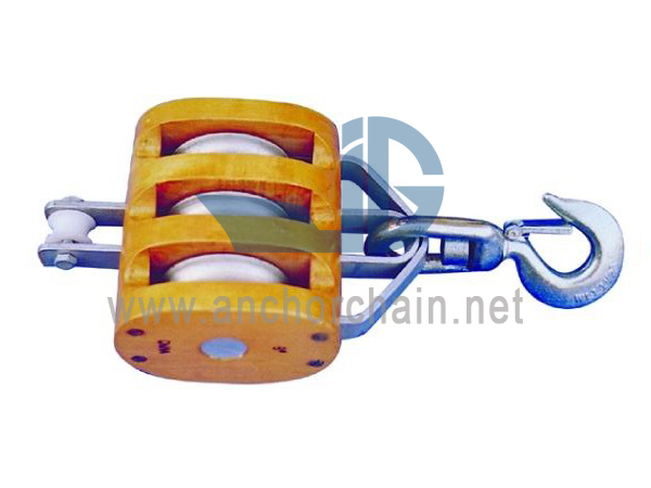 ঘূর্ণায়মান হুক টাইপ সহ আমেরিকান কাঠের ব্লক ট্রিপল