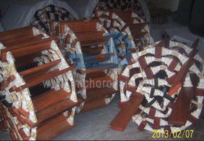 সামুদ্রিক কাঠের পাইলট মই